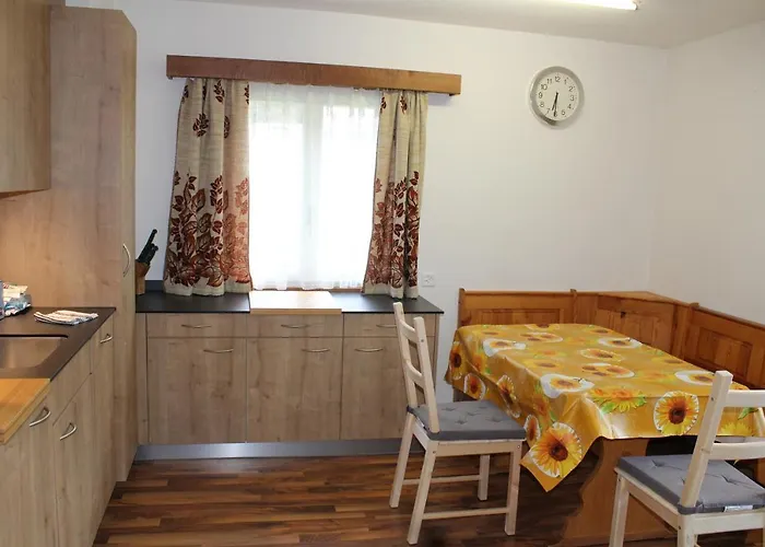 Haus Weideli, Dammstrasse 7 *