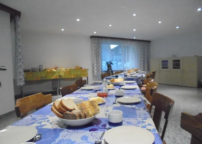 Haus Weideli, Dammstrasse 7 * Saas-Grund