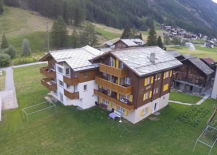 Haus Weideli, Dammstrasse 7 * Saas-Grund