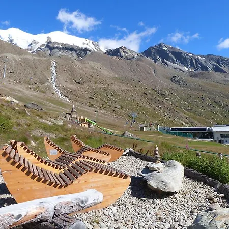 Haus Weideli, Dammstrasse 7 *